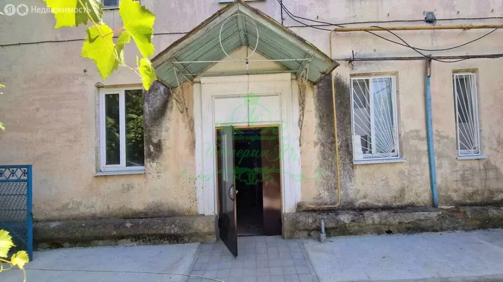 2-комнатная квартира: посёлок городского типа Ахтырский, Октябрьская ... - Фото 2