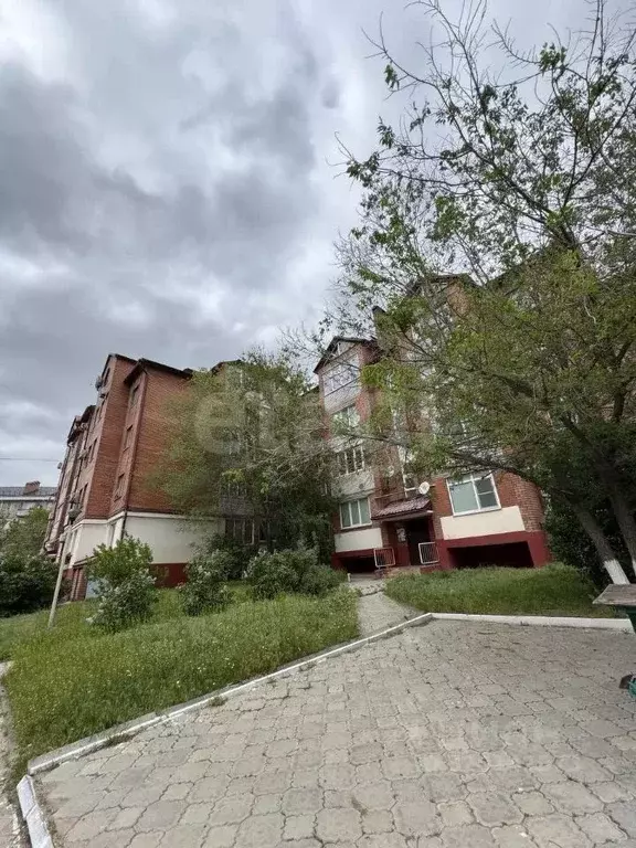 2-к кв. Калмыкия, Элиста 3-й мкр, 6 (64.0 м) - Фото 0