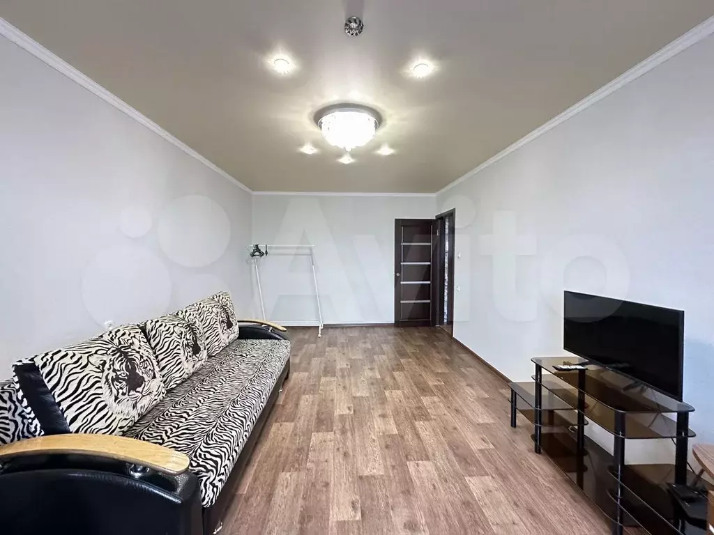 1-к. квартира, 39,9 м, 8/10 эт. - Фото 0