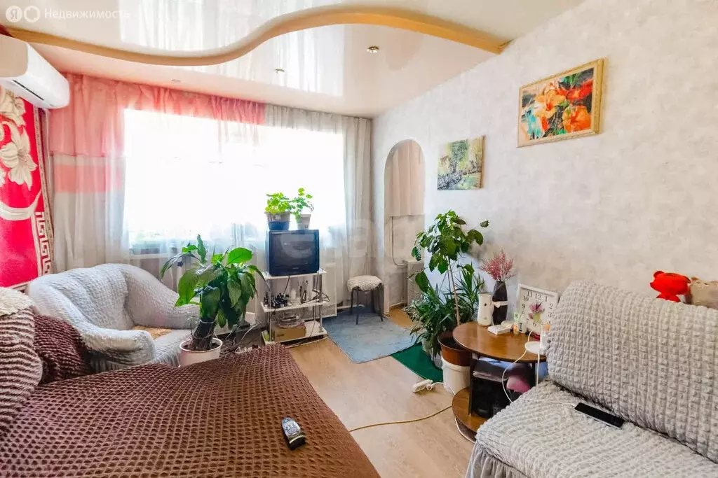 2-комнатная квартира: Комсомольск-на-Амуре, улица Розы Люксембург, 28 ... - Фото 0