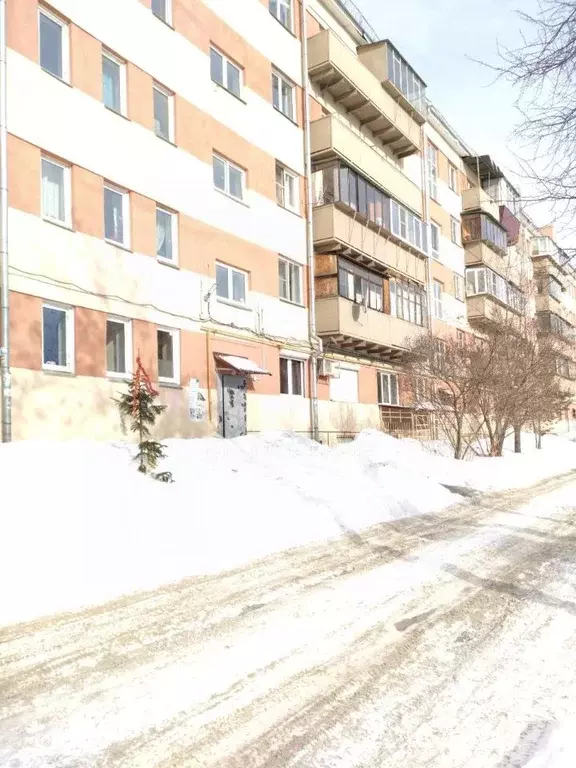 Комната Челябинская область, Челябинск ул. Ловина, 13 (29.3 м) - Фото 1