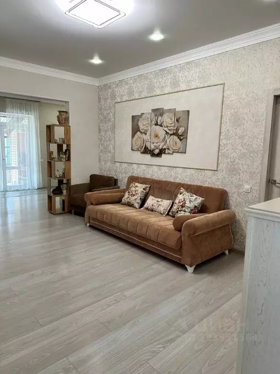 Дом в Краснодарский край, Абинск ул. Мира, 211Н (99 м) - Фото 1