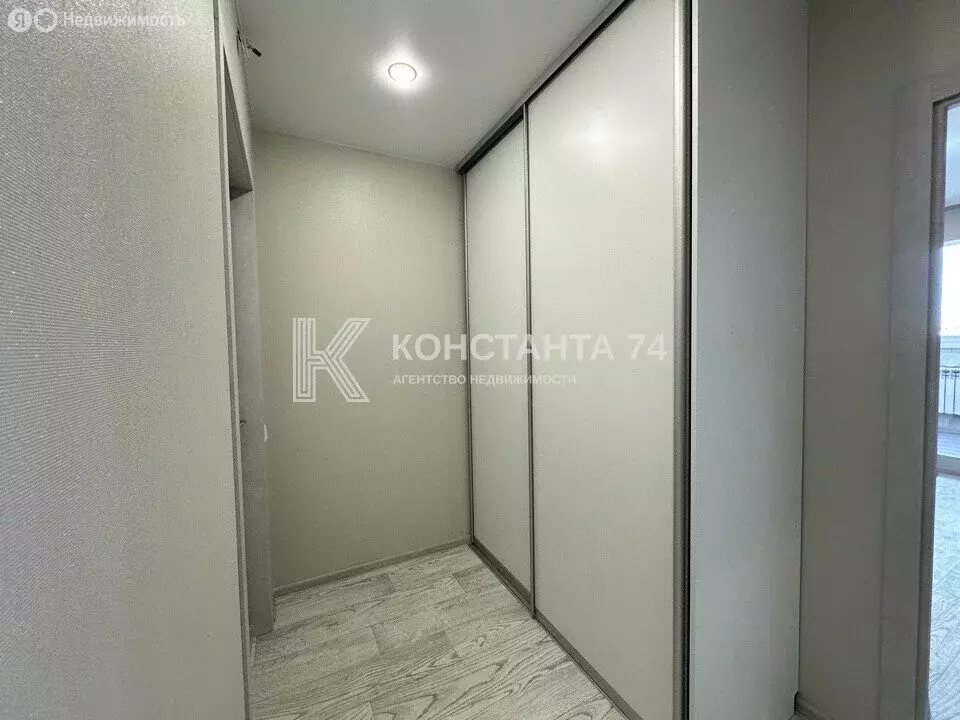 1-комнатная квартира: Чебаркуль, улица Крылова, 85 (39.7 м) - Фото 2