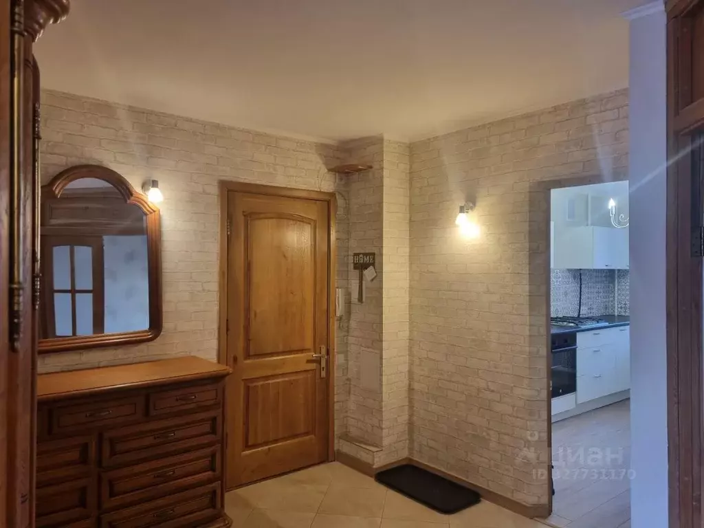 3-к кв. Свердловская область, Екатеринбург ул. Ясная, 4 (73.0 м) - Фото 1