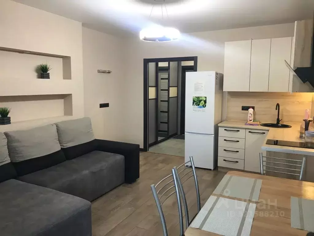 2-к кв. Приморский край, Артем ул. Фрунзе, 8/3 (40.0 м) - Фото 0
