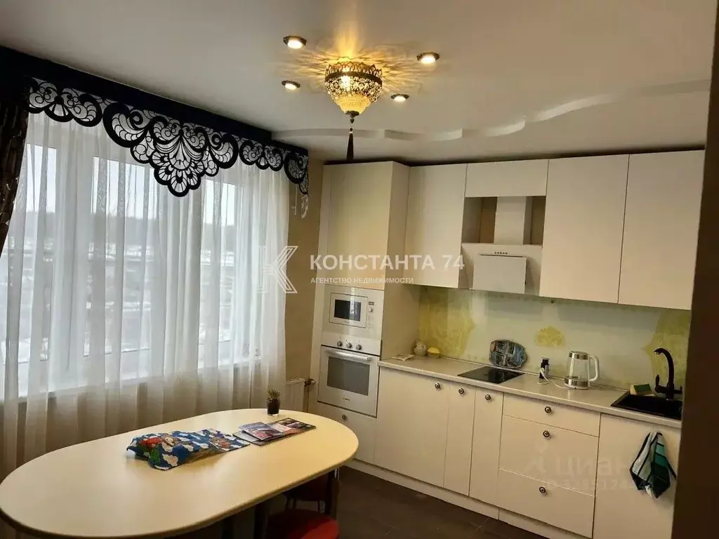 2-к кв. Челябинская область, Челябинск Звенигородская ул., 58 (64.9 м) - Фото 1