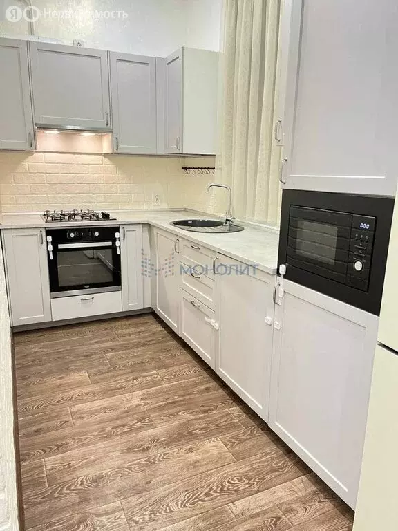 3-комнатная квартира: Нижний Новгород, проспект Гагарина, 116 (54 м) - Фото 0