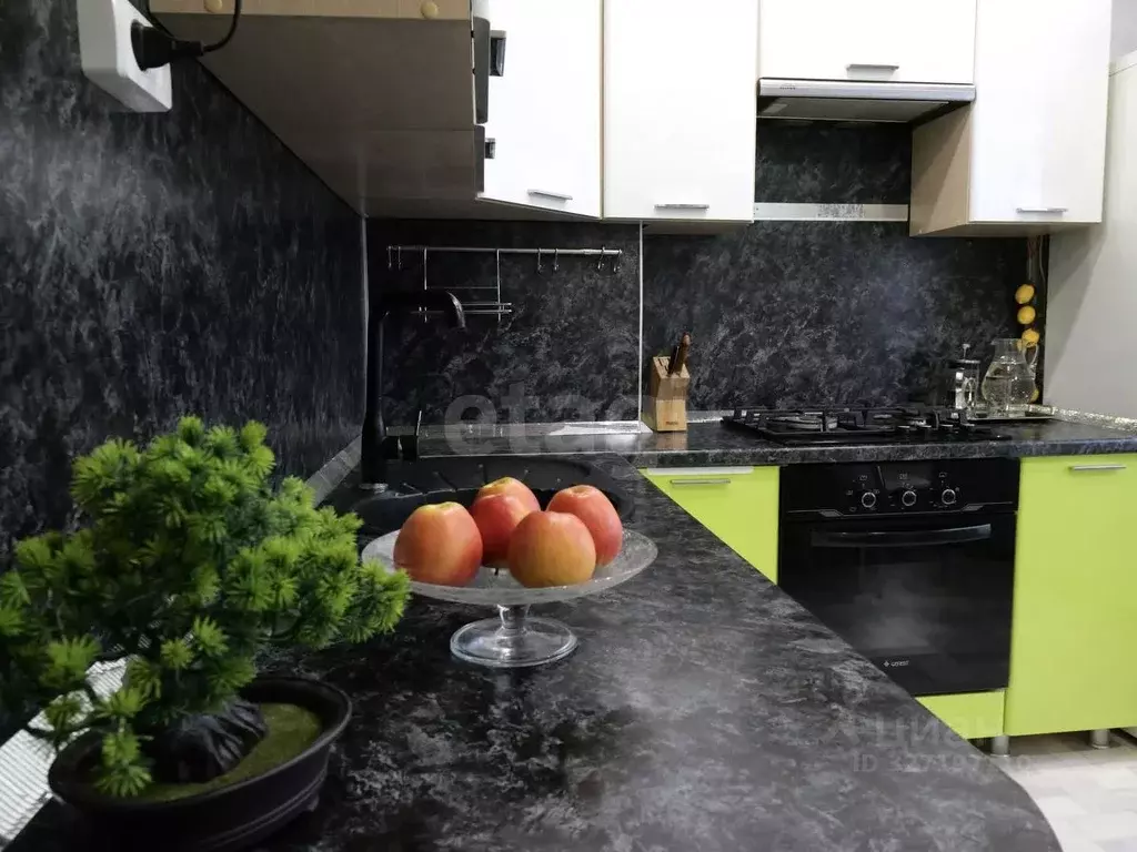 2-к кв. Псковская область, Остров ул. ДОС, 18 (46.2 м) - Фото 2