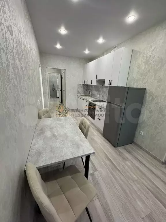1-к. квартира, 40 м, 15/25 эт. - Фото 0