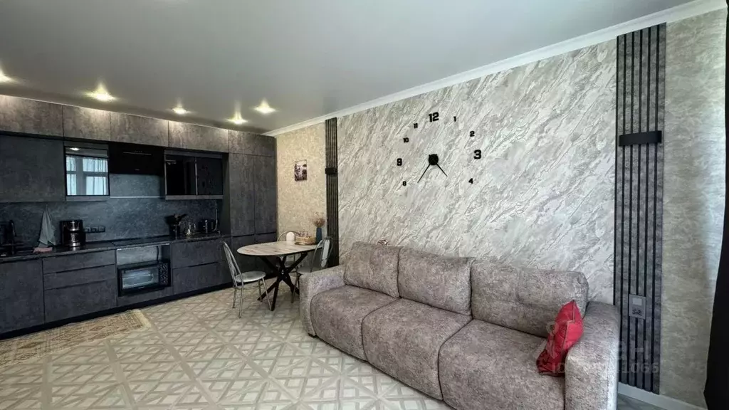 2-к кв. Астраханская область, Астрахань ул. Бехтерева, 2А (56.9 м) - Фото 1