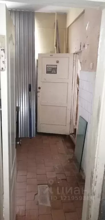 Помещение свободного назначения в Коми, Воркута ул. Лермонтова, 9А ... - Фото 0