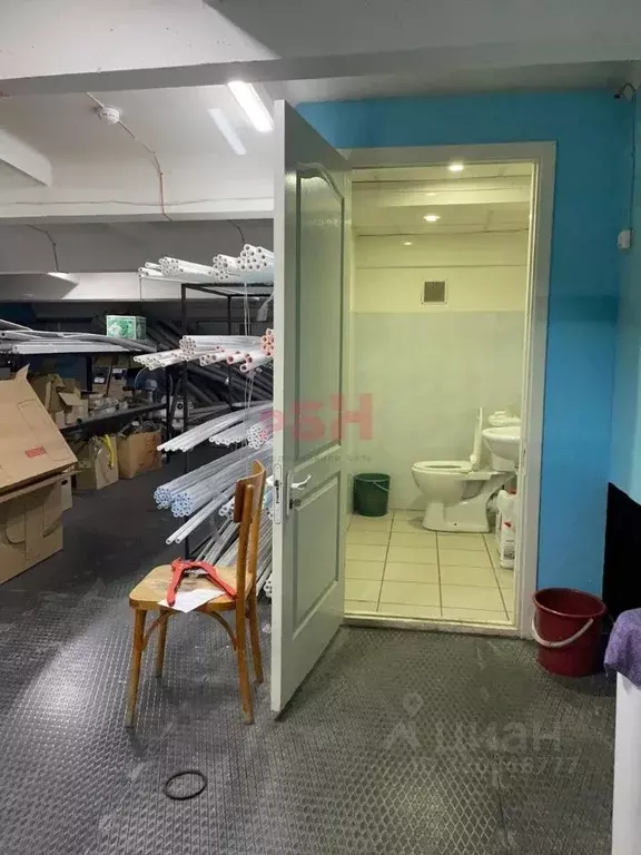 Торговая площадь в Курганская область, Курган ул. Некрасова, 16 (155 ... - Фото 2