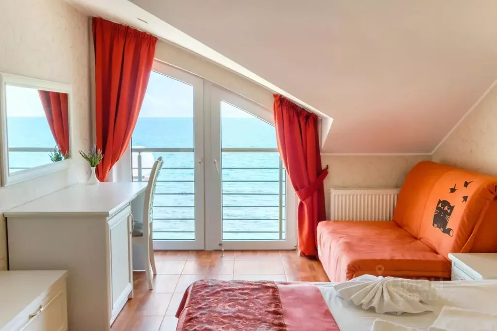 Комната Крым, Феодосия наб. Черноморская, 36В (27.0 м) - Фото 1