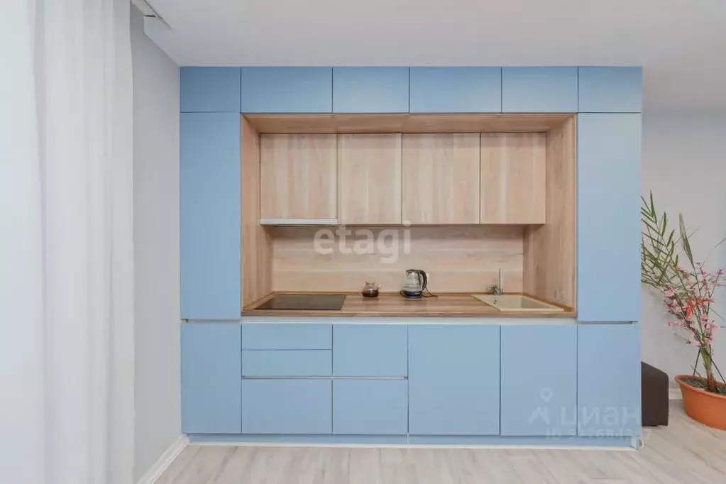 3-к кв. Тюменская область, Тюмень ул. Монтажников, 1 (120.0 м) - Фото 1