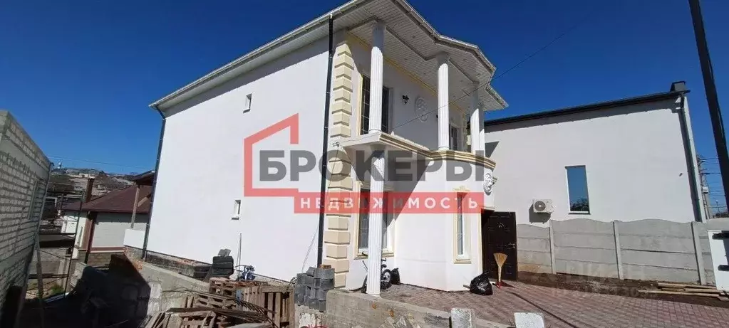 Дом в Севастополь ул. Феодосийская (208 м) - Фото 1