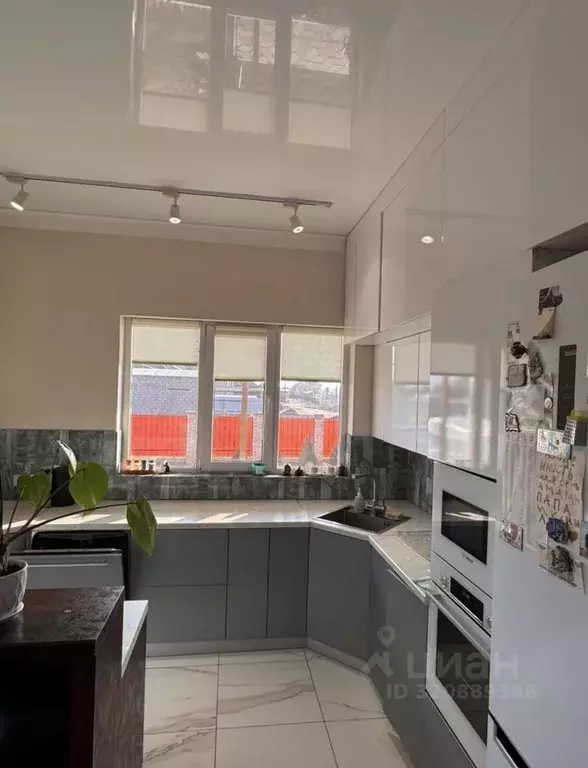 Дом в Астраханская область, Приволжский район, с. Татарская Башмаковка ... - Фото 1