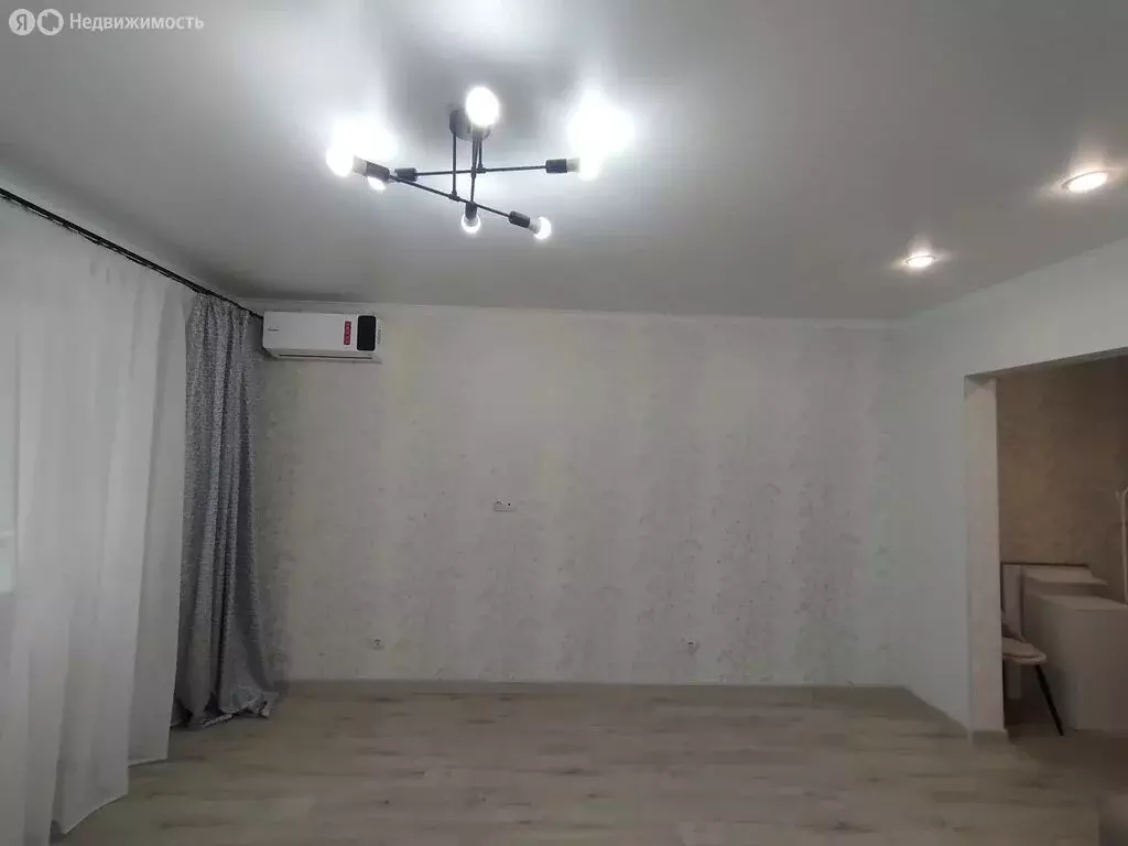 Квартира-студия: Оренбург, улица Юркина, 10 (28 м) - Фото 2