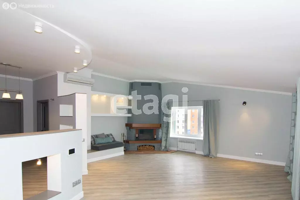 2-комнатная квартира: Тюмень, улица Хохрякова, 10 (111.2 м) - Фото 2