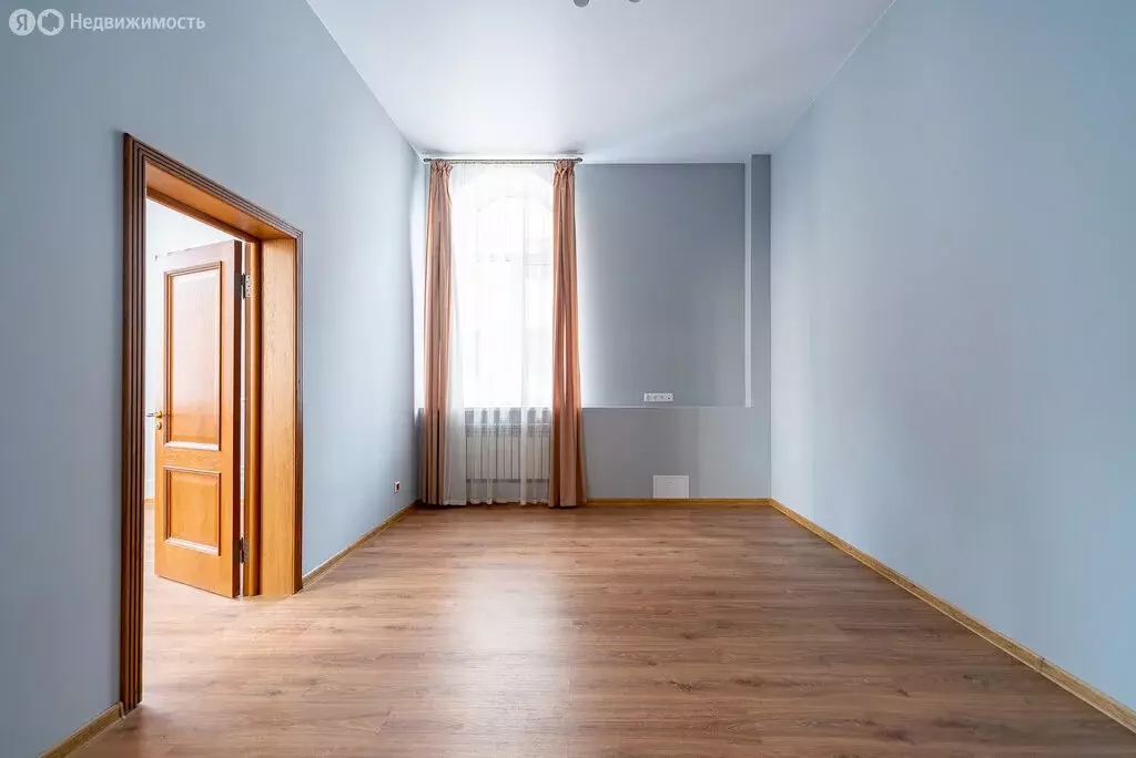 3-комнатная квартира: Санкт-Петербург, проспект Стачек, 160 (78.6 м) - Фото 1