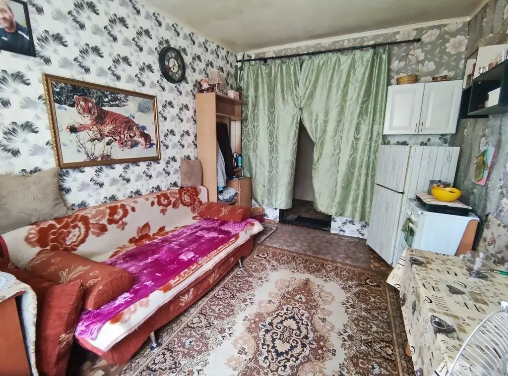 Комната Алтайский край, Бийск ул. Разина, 82 (12.2 м) - Фото 0