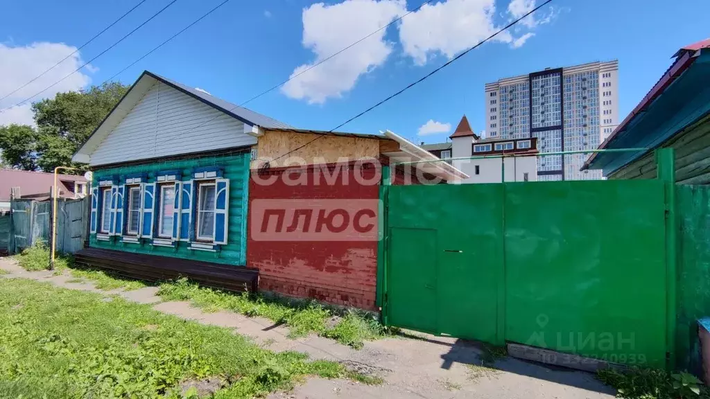Дом в Омская область, Омск ул. 11-я Линия, 51 (150 м) - Фото 1