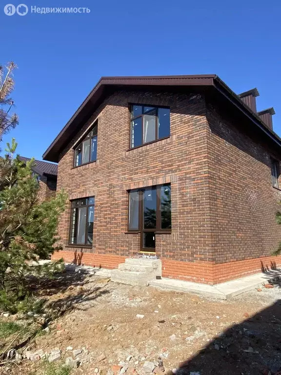 Дом в Менделеевск, Молодёжная улица (160 м) - Фото 1