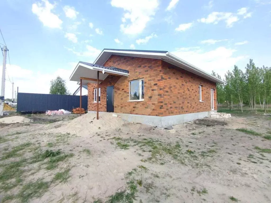 Дом в Белгородская область, Старый Оскол ул. Фиалковая (80 м) - Фото 1