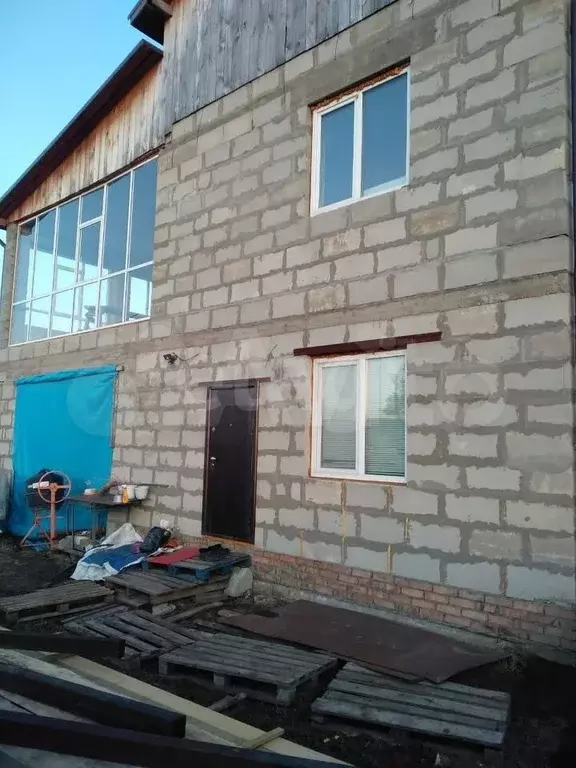 Дом 90 м на участке 10 сот. - Фото 1