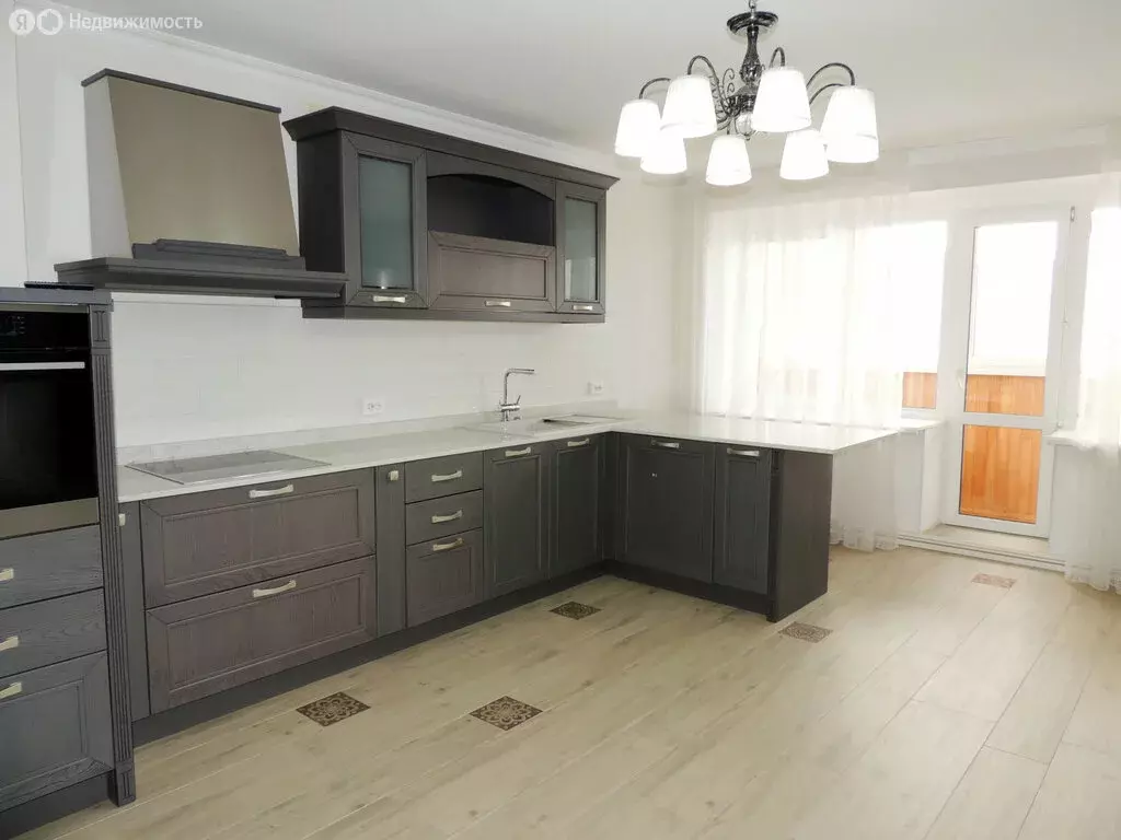 4-комнатная квартира: Тюмень, Холодильная улица, 15 (134.8 м) - Фото 2