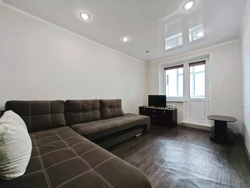 1-к кв. Тюменская область, Тобольск 9-й мкр,  (35.0 м) - Фото 0