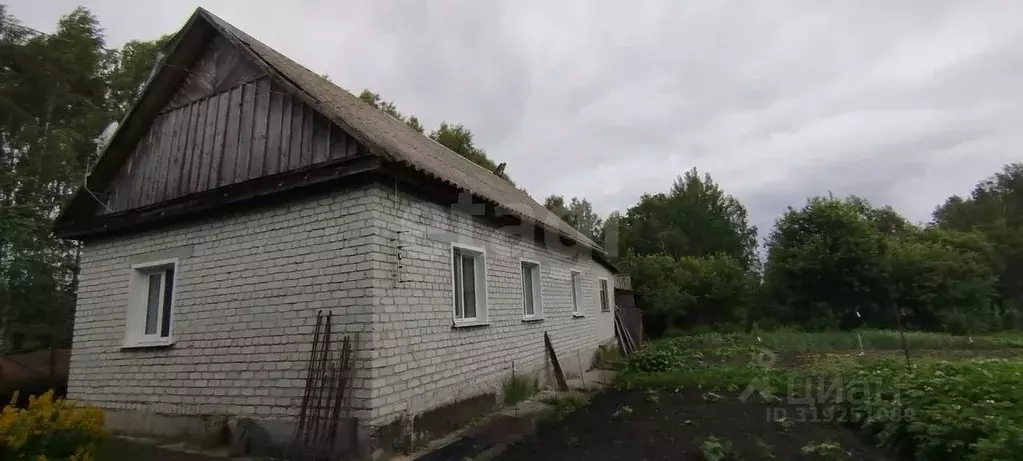 Дом в Брянская область, Брасовский район, Локотское городское ... - Фото 1