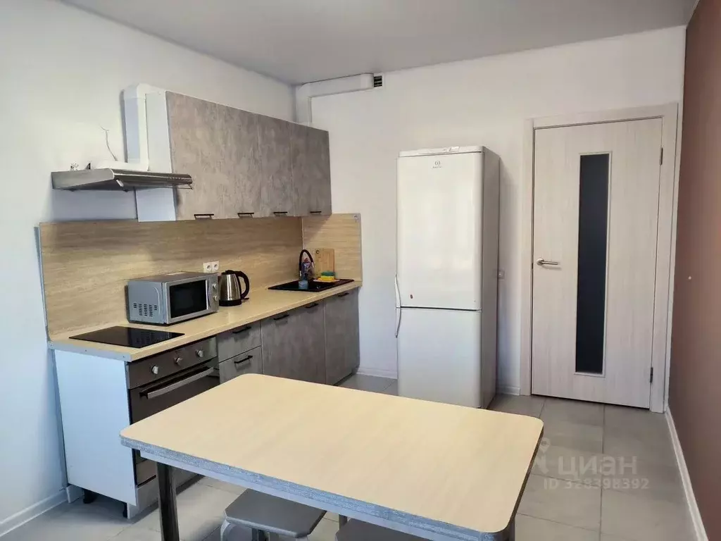 1-к кв. Тюменская область, Тюмень Полевая ул., 117к6 (36.0 м) - Фото 1