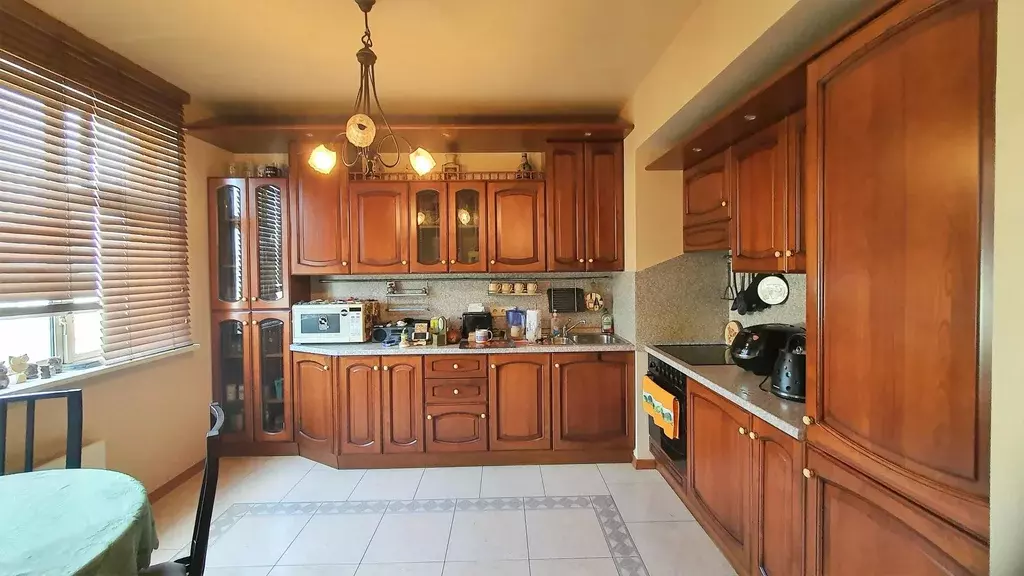 Продается 3-комнатная квартира - Фото 2