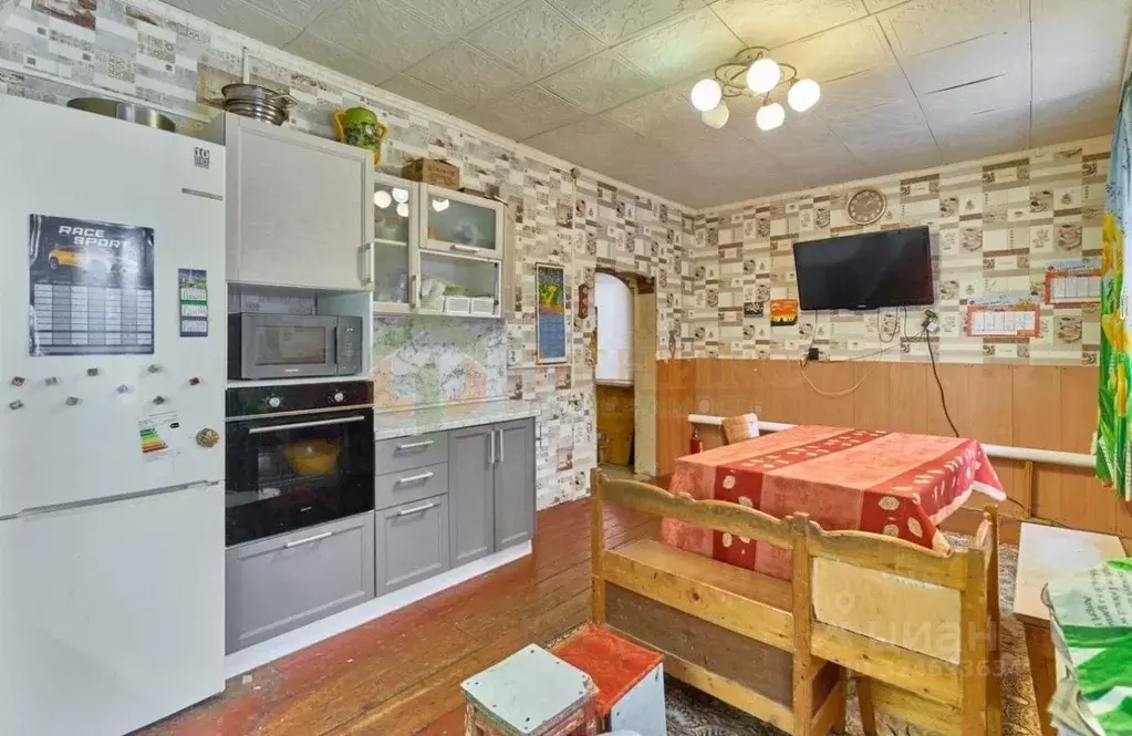 Дом в Ленинградская область, Волосово ул. Красных Партизан, 6 (146 м) - Фото 1