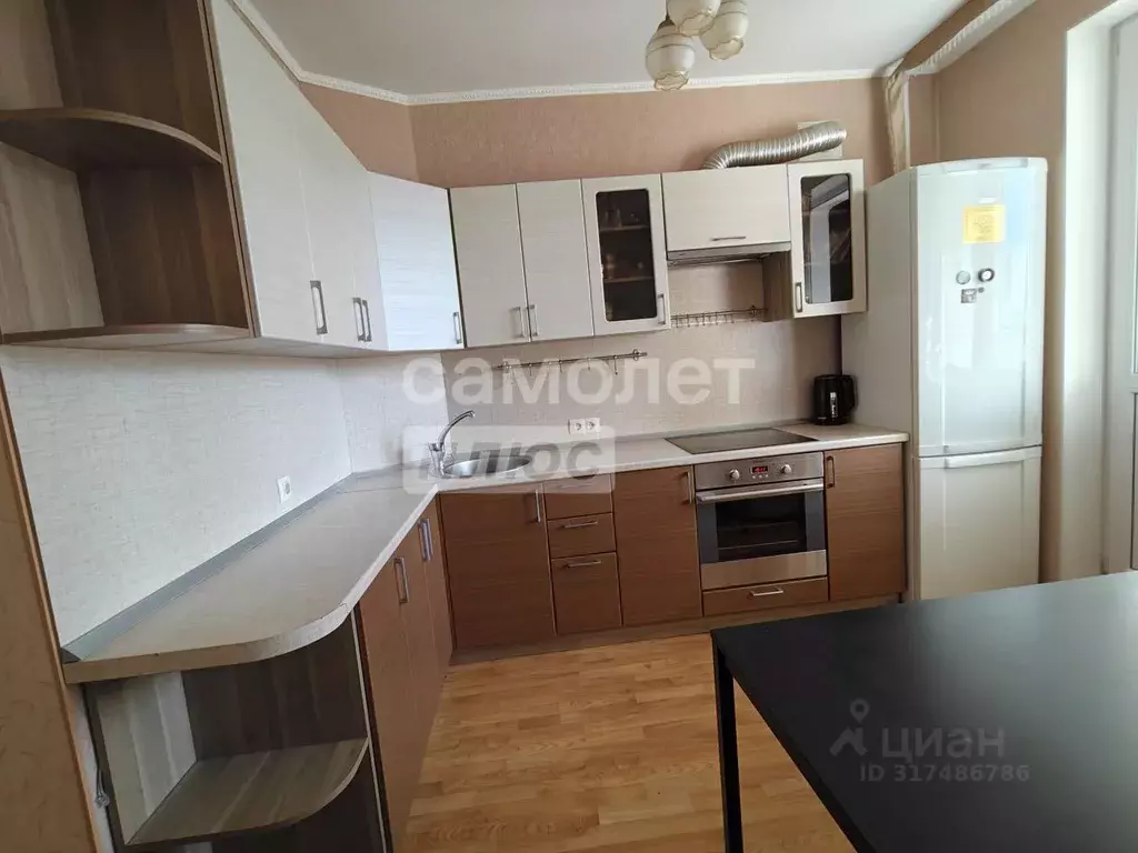 2-к кв. Башкортостан, Уфа Комсомольская ул., 156/1 (79.6 м) - Фото 1