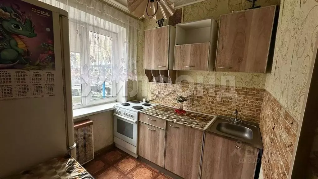 3-к кв. Новосибирская область, Коченевский район, с. Прокудское ул. ... - Фото 0