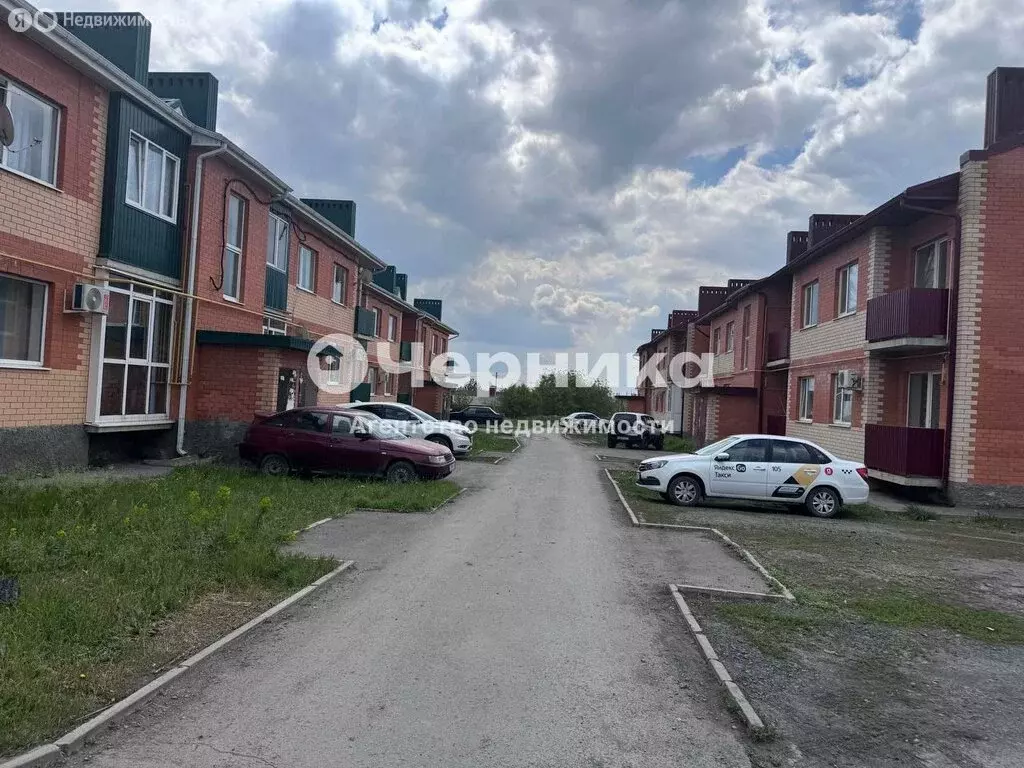 1-комнатная квартира: Новошахтинск, Фонтанная улица, 49 (27 м) - Фото 0