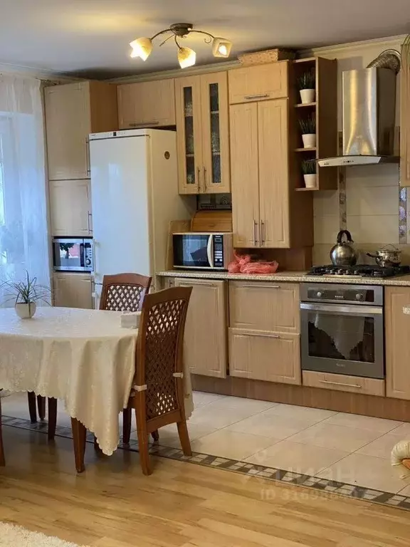 3-к кв. Калининградская область, Калининград ул. Толбухина, 6 (68.0 м) - Фото 0