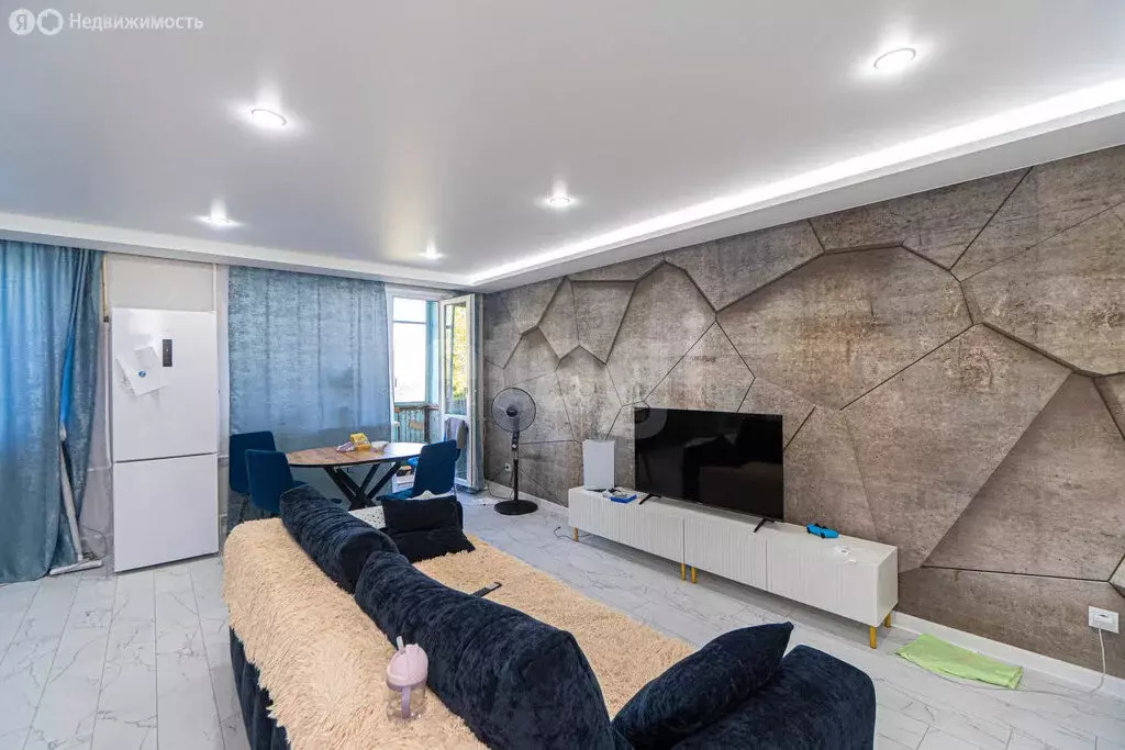 3-комнатная квартира: Севастополь, проспект Октябрьской Революции, 57 ... - Фото 2