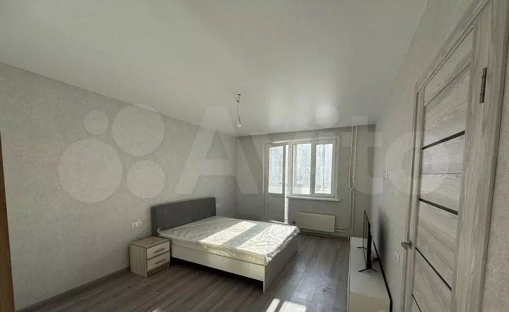 1-к. квартира, 40 м, 8/16 эт. - Фото 1