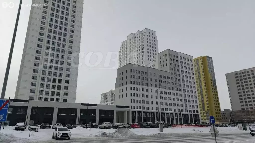 Квартира-студия: Тюмень, улица Евгения Войнова, 3 (22.5 м) - Фото 1