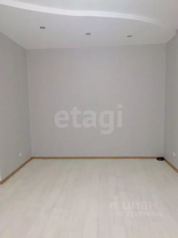 1-к кв. Ямало-Ненецкий АО, Новый Уренгой Ягельный мкр, ул. Южная, 32А ... - Фото 1