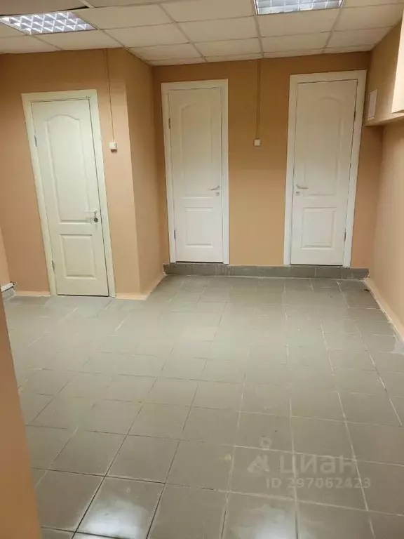 Офис в Чувашия, Чебоксары ул. Федора Гладкова, 28 (200 м) - Фото 0