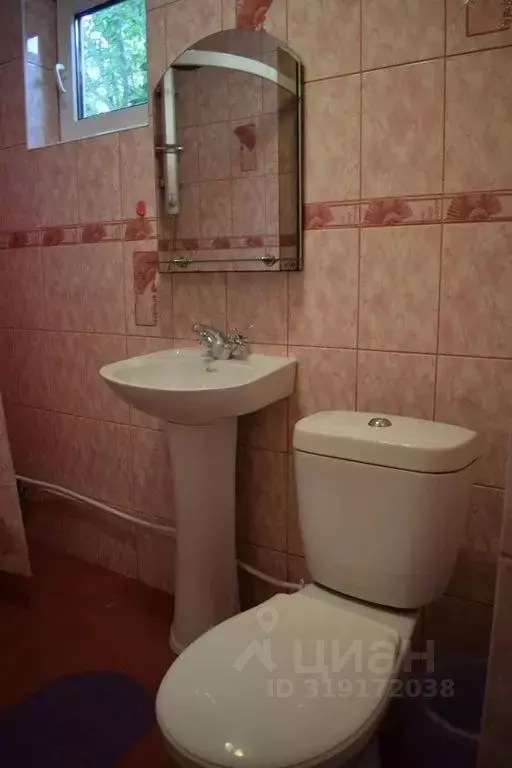 Дом в Крым, Алушта ул. Артиллерийская, 4 (16 м) - Фото 1