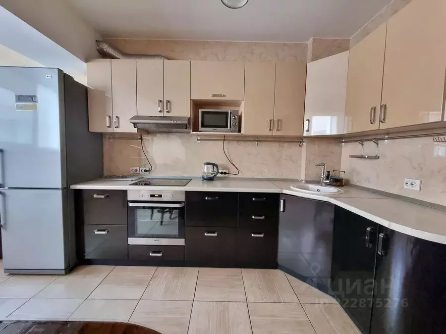 2-к кв. Кемеровская область, Новокузнецк Запорожская ул., 69Б (74.0 м) - Фото 2