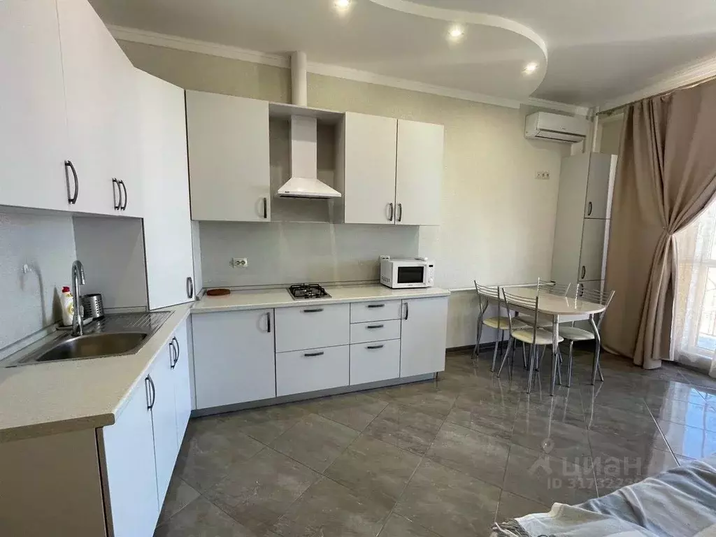 1-к кв. Краснодарский край, Геленджик Крымская ул., 22к22 (51.0 м) - Фото 0