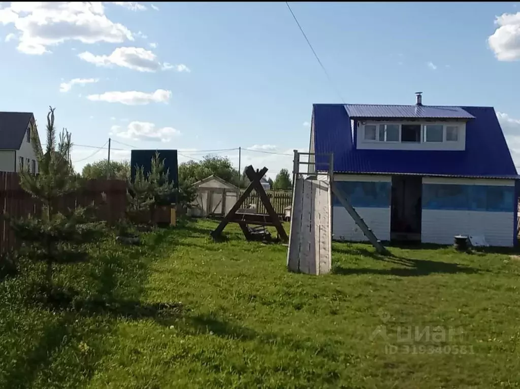 Дом в Башкортостан, Нуримановский район, Красногорский сельсовет, с. ... - Фото 0