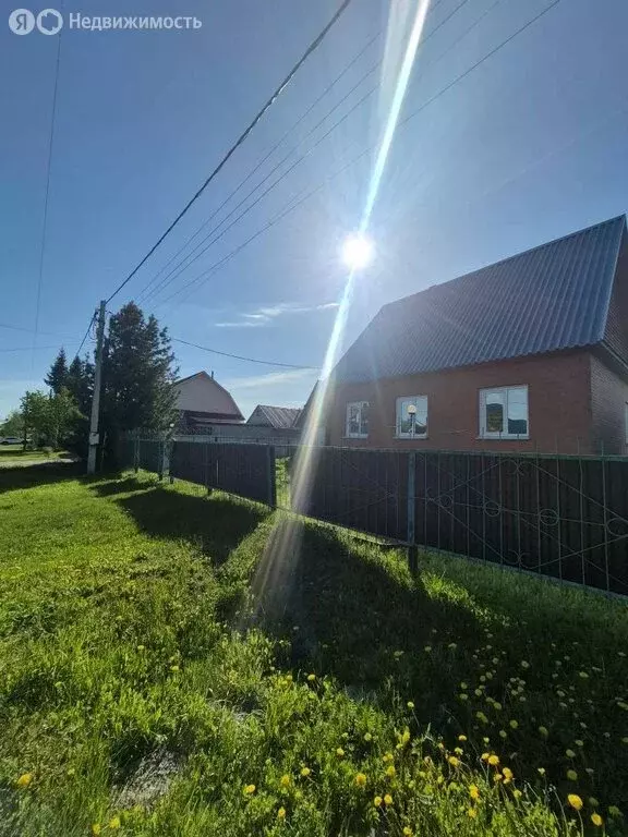 Дом в село Берёзово, Зелёная улица (56.1 м) - Фото 1
