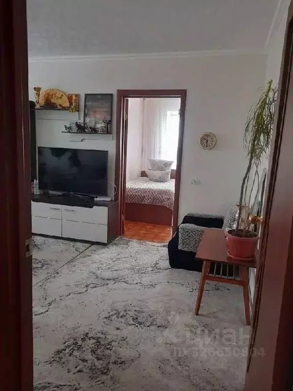 3-к кв. Омская область, Омск ул. Малиновского, 15 (50.0 м) - Фото 2