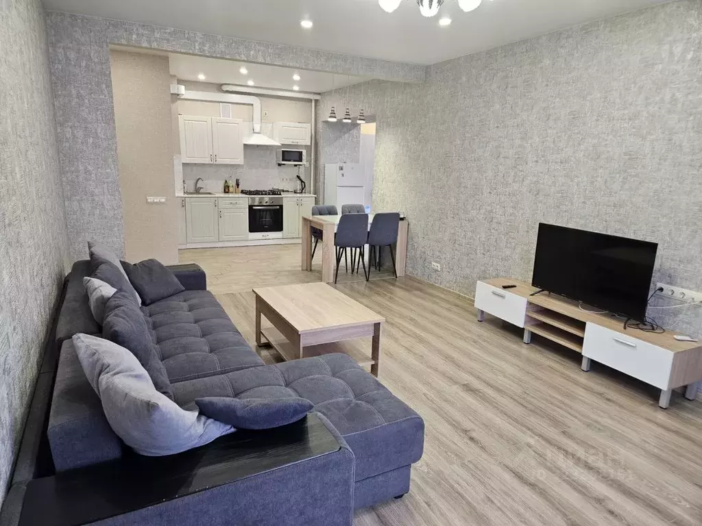 2-к кв. Нижегородская область, Дзержинск ул. Петрищева, 31б (63.0 м) - Фото 1